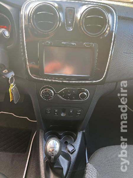 DACIA SANDERO 1.5 DCI Gasóleo