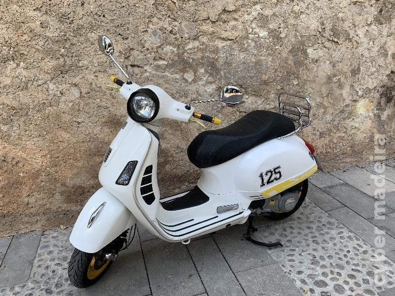 Piaggio GTS 300 Supra 300 cc Supermoto