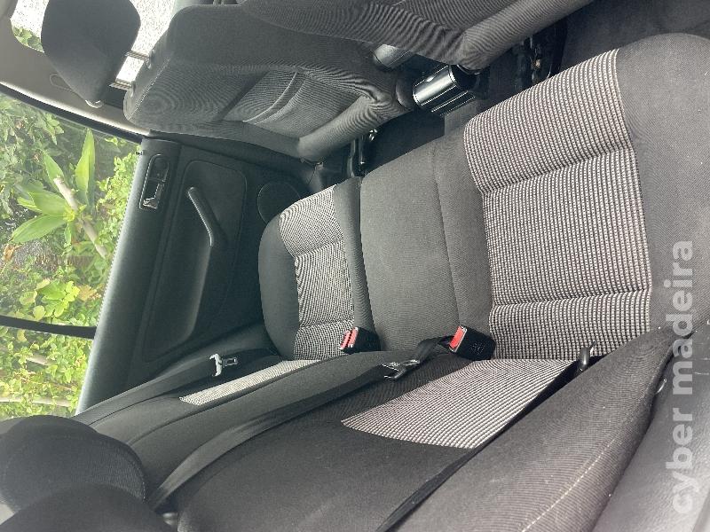 VOLKSWAGEN GOLF Mk4 confor line Gasolina