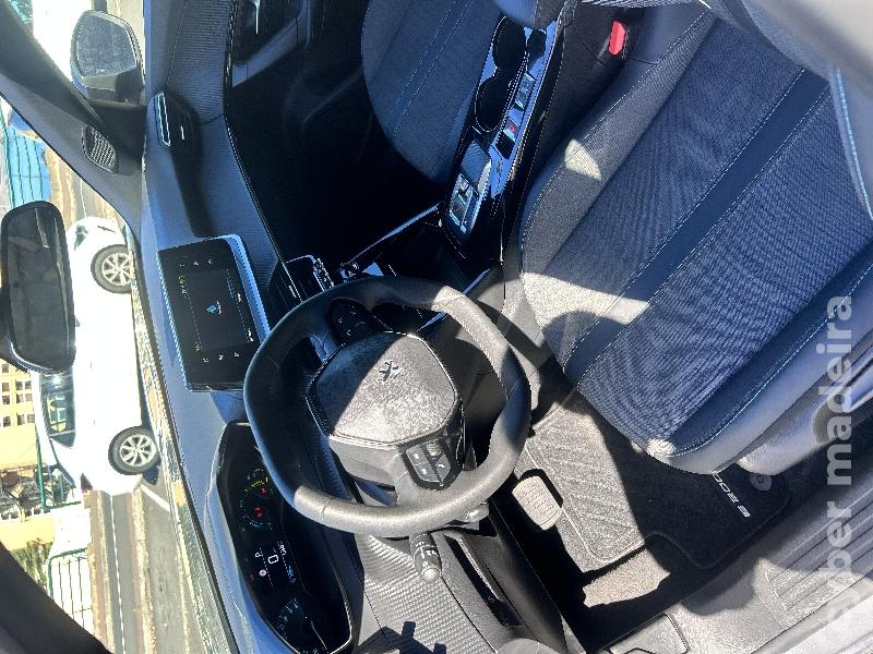 PEUGEOT 5008 Allure Pack Eléctrico