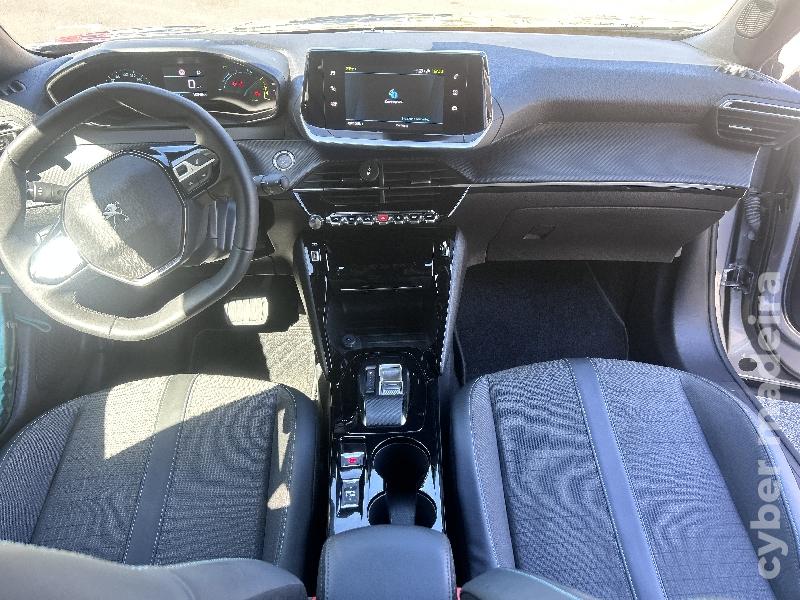 PEUGEOT 5008 Allure Pack Eléctrico