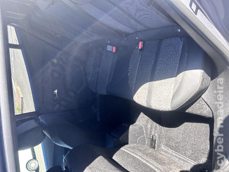 PEUGEOT 5008 Allure Pack Eléctrico