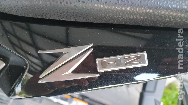 Kawazaki ZH2 1.000 cc Sport, turismo