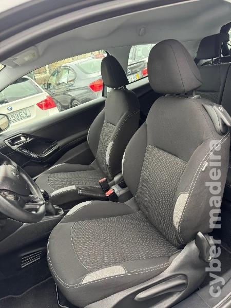 PEUGEOT 208 1.6 Hdi Gasóleo