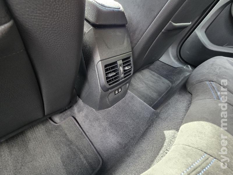 BMW Serie 1 120d X DRIVE PACK M Gasóleo