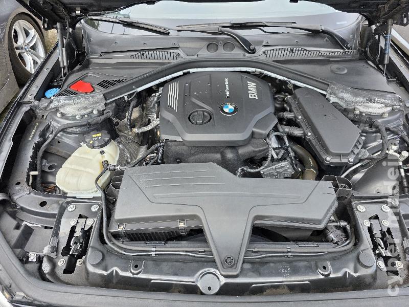 BMW Serie 1 116d LINE SPORT AUTO Gasóleo