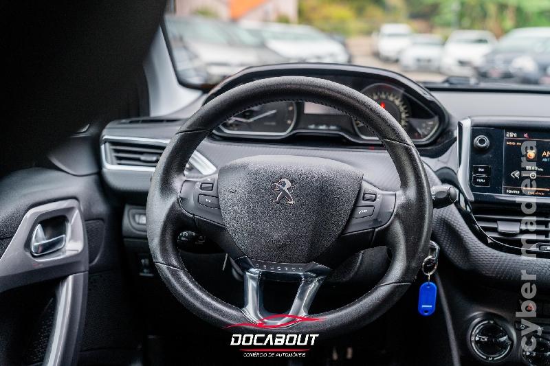 PEUGEOT 2008 1.6 BlueHDi Style Gasóleo