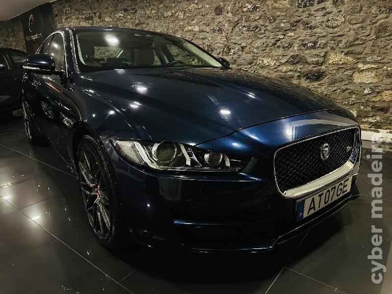 JAGUAR XE 2.0D PRESTIGE 180CV AUTO Gasóleo