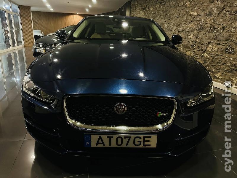 JAGUAR XE 2.0D PRESTIGE 180CV AUTO Gasóleo