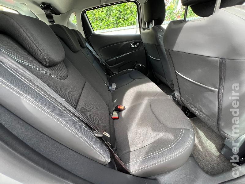 RENAULT CLIO 1.5 DCI 90 cv - CAIXA AUTOMÁTICA Gasóleo