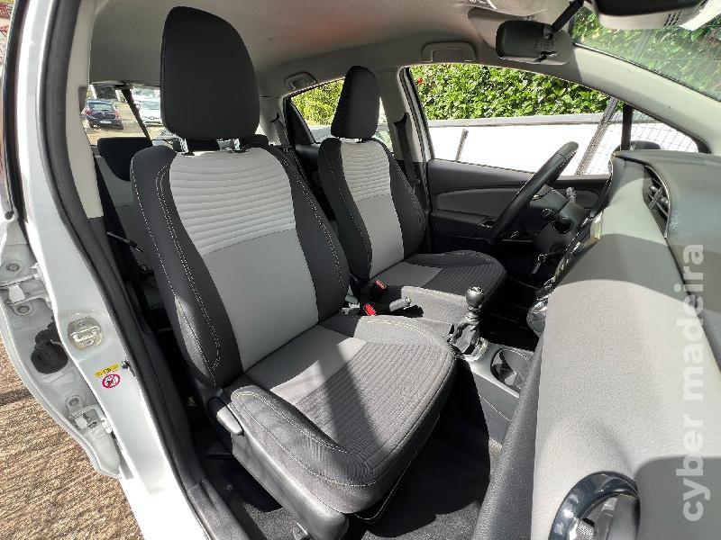 TOYOTA YARIS 1.4 D-4D 90 cv Gasóleo