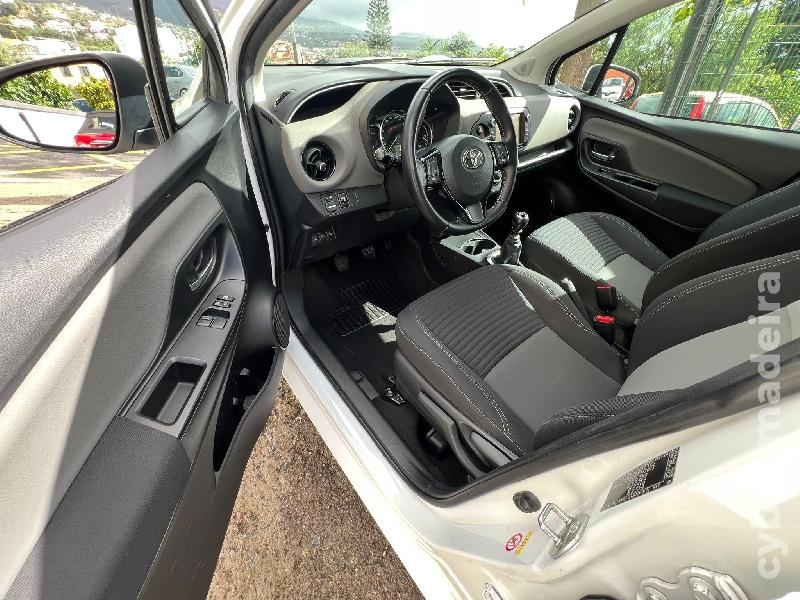 TOYOTA YARIS 1.4 D-4D 90 cv Gasóleo