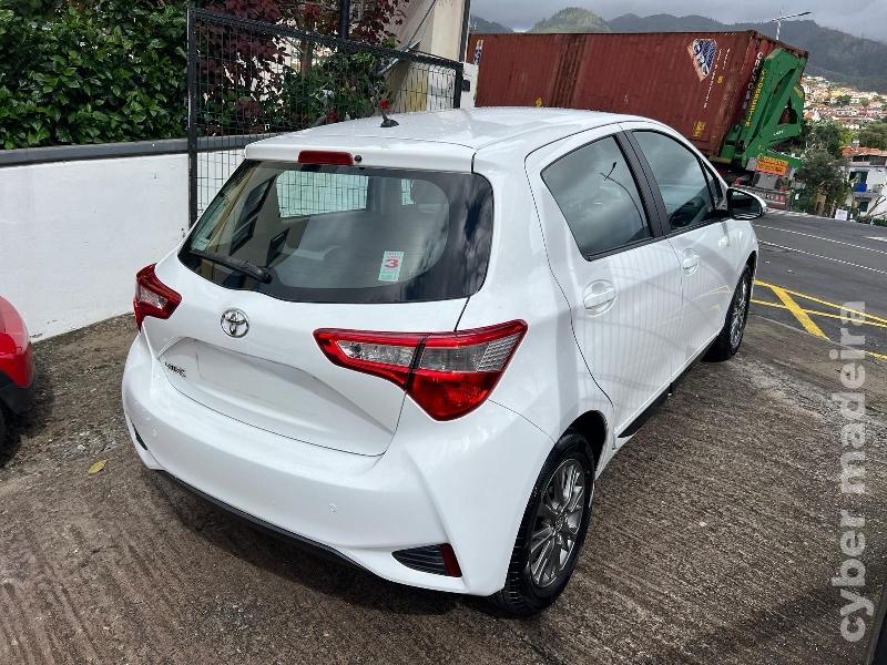 TOYOTA YARIS 1.4 D-4D 90 cv Gasóleo