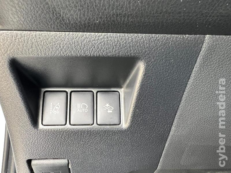 TOYOTA YARIS 1.4 D-4D 90 cv Gasóleo