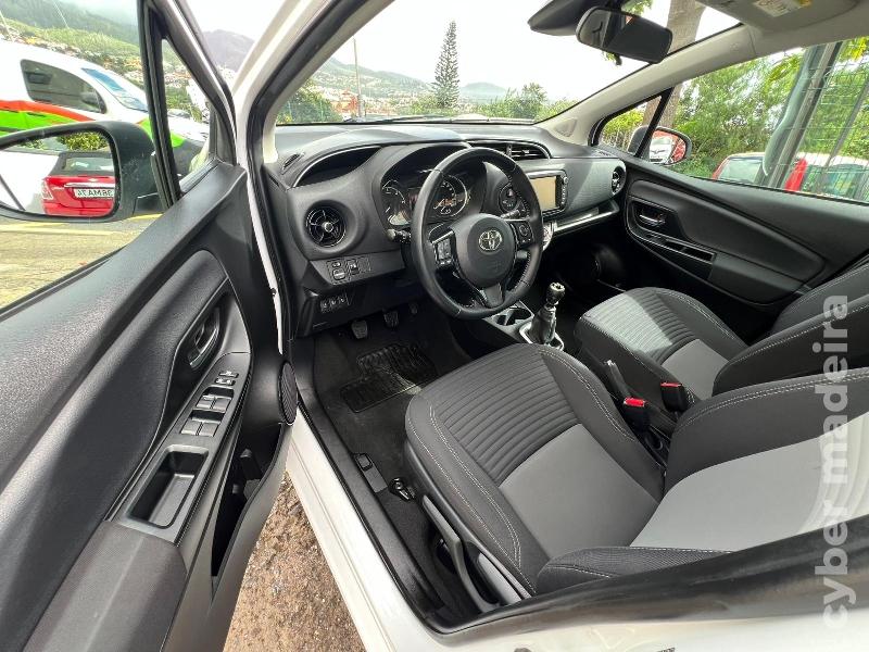 TOYOTA YARIS 1.4 D-4D 90 cv Gasóleo