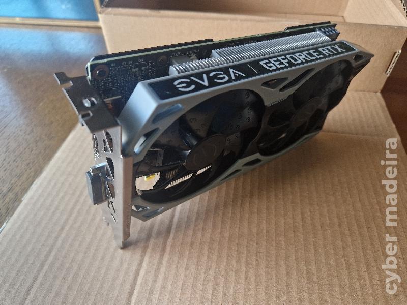 EVGA RTX 2060 em perfeito estado