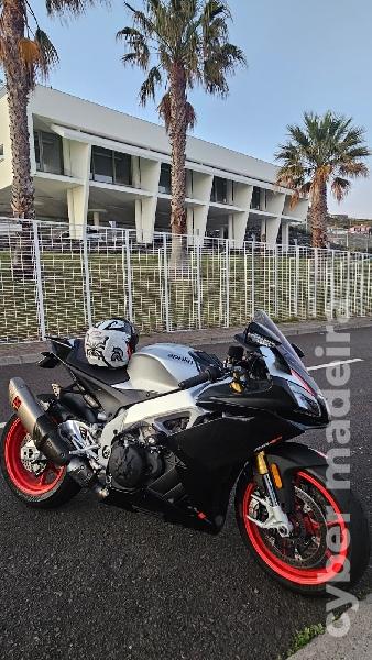 Aprilia RSV4 RR 1.000 cc Supersport