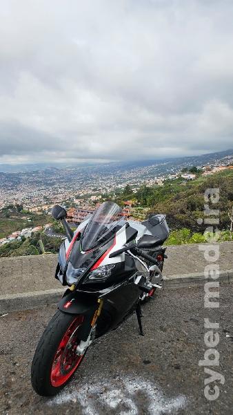 Aprilia RSV4 RR 1.000 cc Supersport