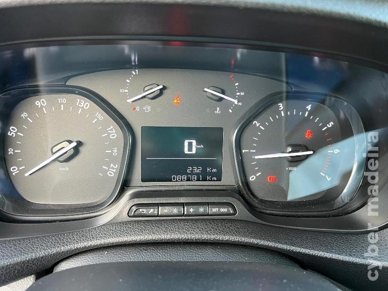 TOYOTA PROACE 1.5 D-4D 120 cv - 9 lugares Gasóleo