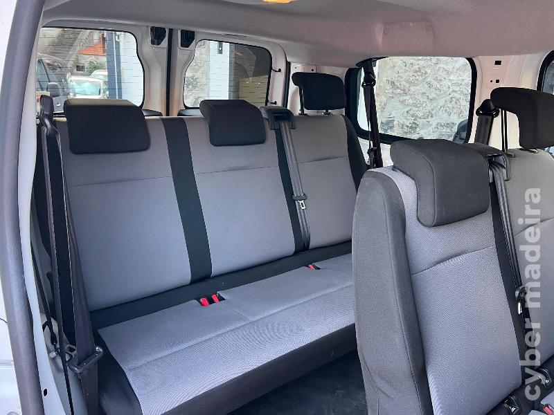 TOYOTA PROACE 1.5 D-4D 120 cv - 9 lugares Gasóleo