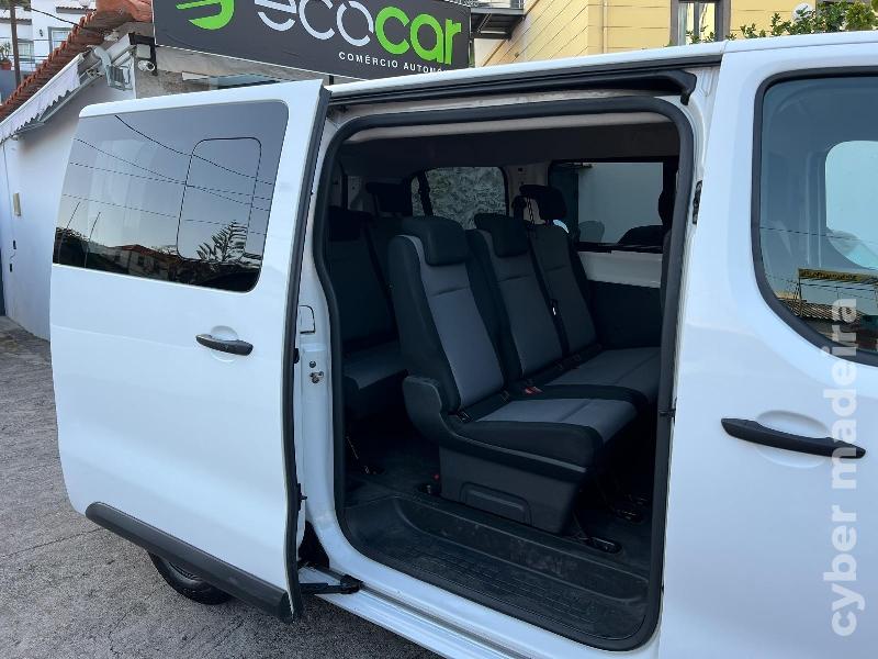 TOYOTA PROACE 1.5 D-4D 120 cv - 9 lugares Gasóleo