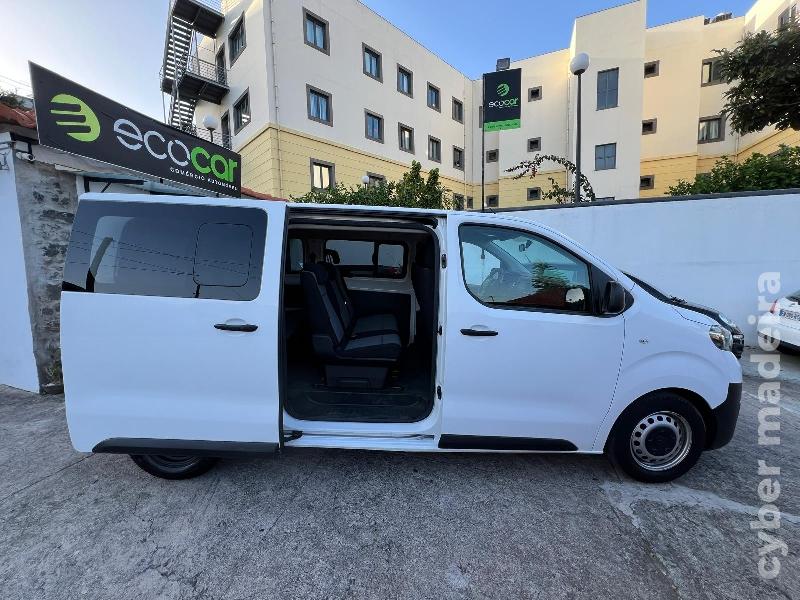 TOYOTA PROACE 1.5 D-4D 120 cv - 9 lugares Gasóleo
