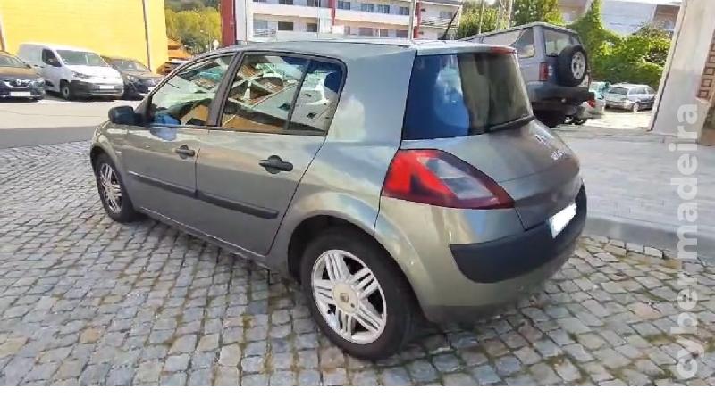 RENAULT MEGANE 1.5 dci 85cv - 2003 Gasóleo