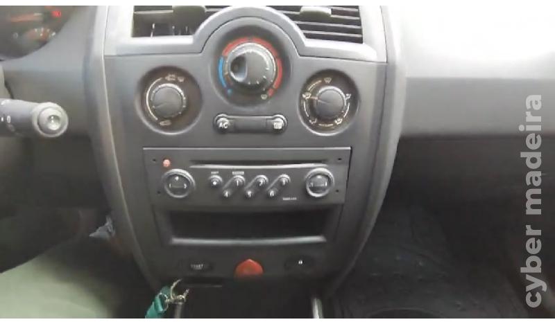 RENAULT MEGANE 1.5 dci 85cv - 2003 Gasóleo