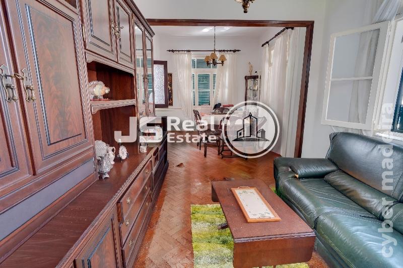 Moradia T5 para Venda