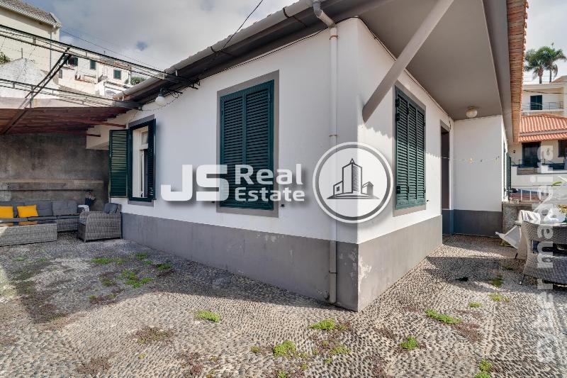 Moradia T5 para Venda