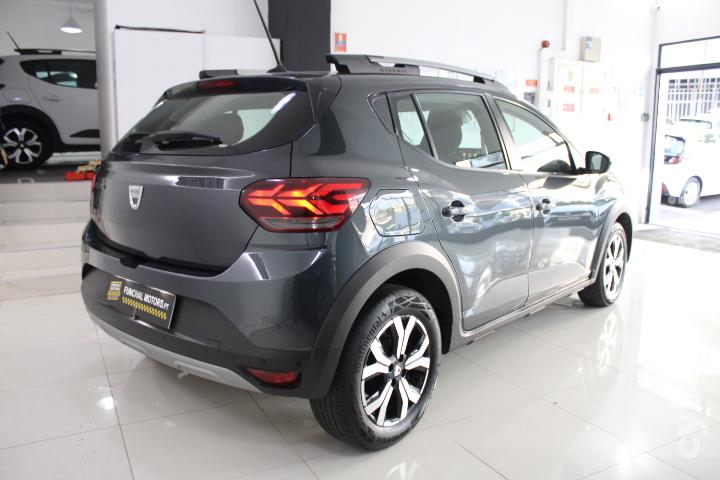 DACIA SANDERO StepWay Expression CAIXA AUTOMÁTICA Gasolina