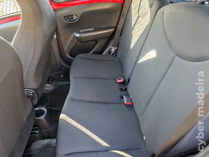 PEUGEOT 108 teto de abrir Gasolina