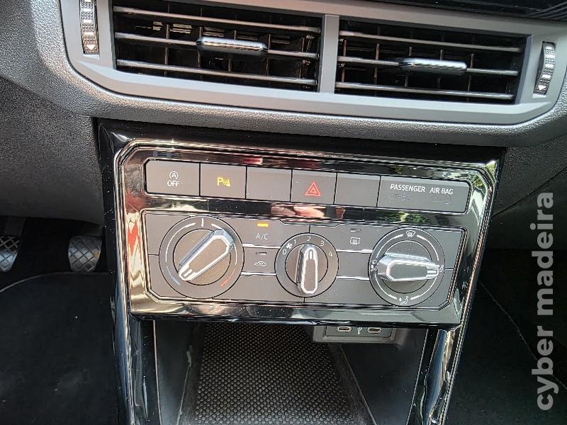 VOLKSWAGEN T-CROSS 1.0 TSI LIFE Gasolina