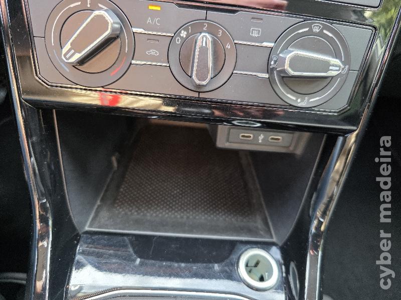 VOLKSWAGEN T-CROSS 1.0 TSI LIFE Gasolina