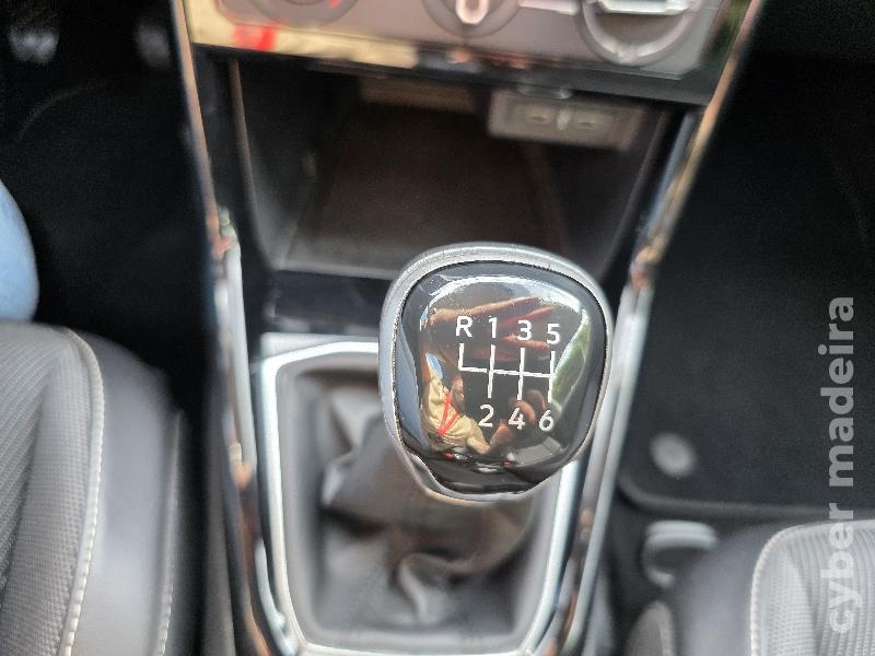 VOLKSWAGEN T-CROSS 1.0 TSI LIFE Gasolina