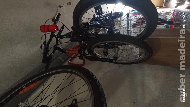 Outras Outros Menino Vendo 3 bicicletas