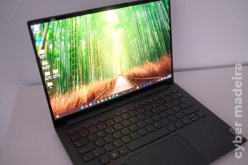 Portátil Lenovo Yoga S7P 14ACH Lenovo