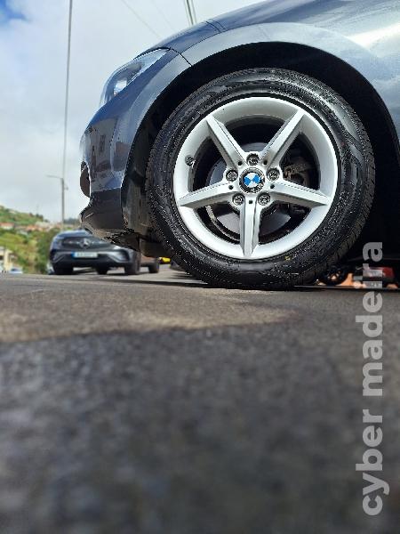 BMW Serie 1 URBAN Gasóleo