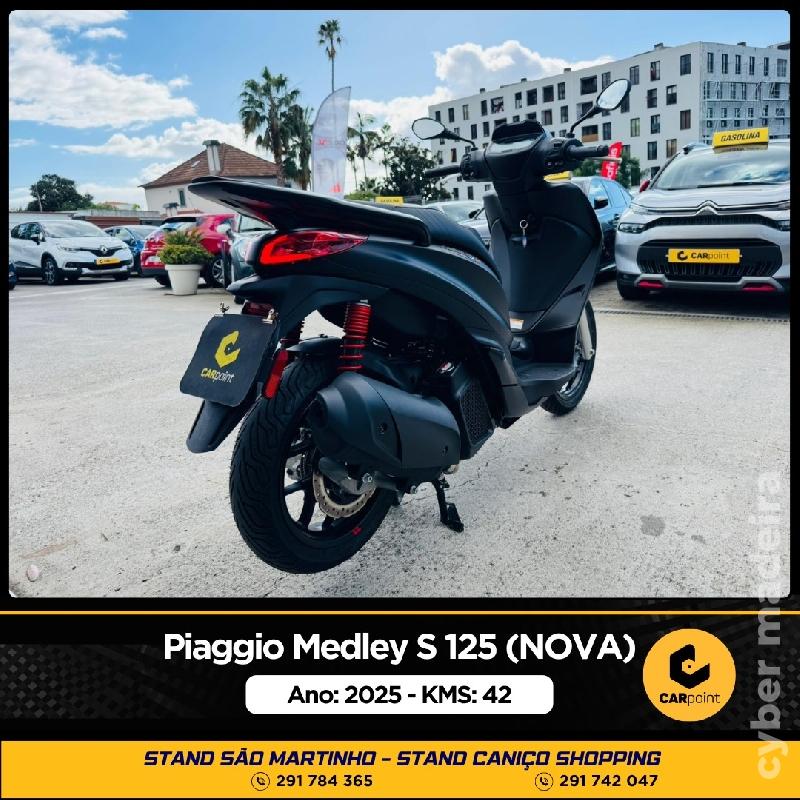Piaggio MEDLEY S 125 cc Scooter