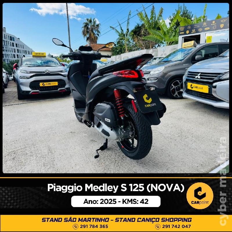 Piaggio MEDLEY S 125 cc Scooter