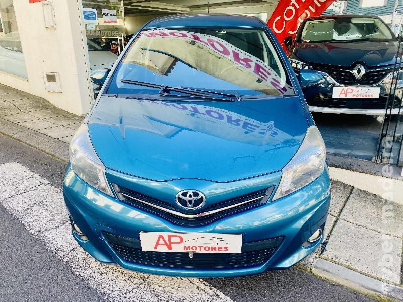 TOYOTA YARIS 1.4 D4D Gasóleo