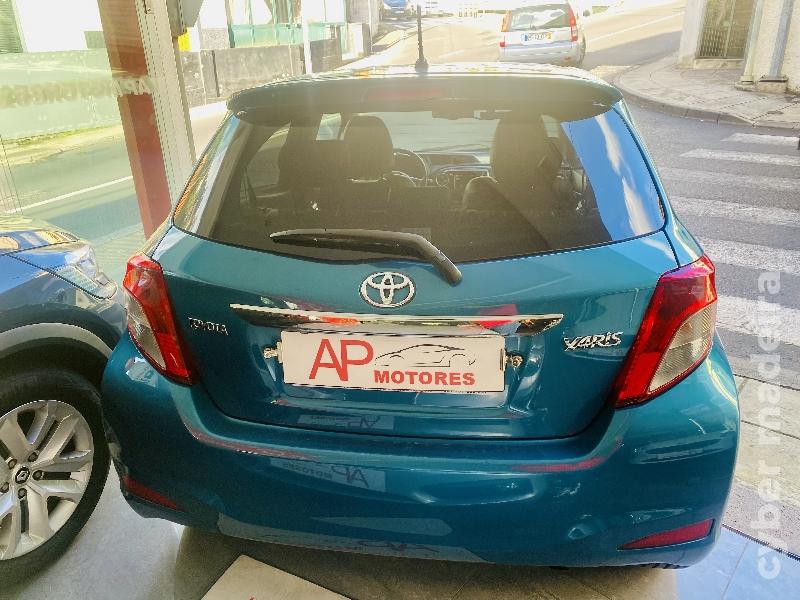 TOYOTA YARIS 1.4 D4D Gasóleo