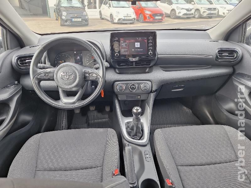 TOYOTA YARIS CONFORT PLUS Gasolina
