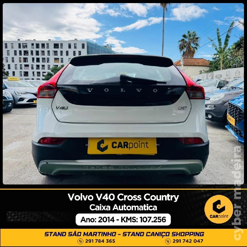 VOLVO V40 Cross Country Automático 1.6cc 114cv Gasóleo