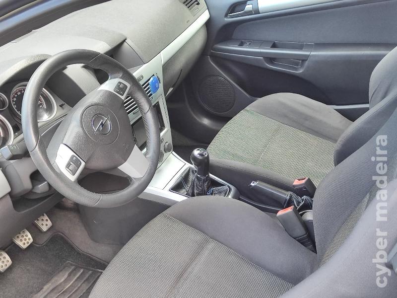 OPEL ASTRA H GTC 1.7 CDTI Diesel 125cv Gasóleo