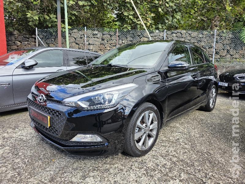 HYUNDAI I20 1.1 CRDI COMFORT Gasóleo