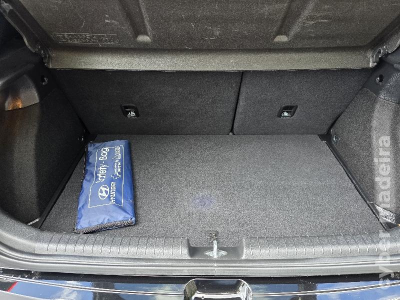 HYUNDAI I20 1.1 CRDI COMFORT Gasóleo