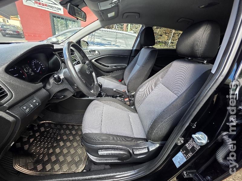 HYUNDAI I20 1.1 CRDI COMFORT Gasóleo