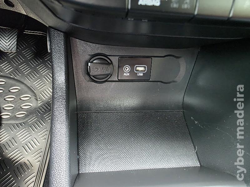 HYUNDAI I20 1.1 CRDI COMFORT Gasóleo