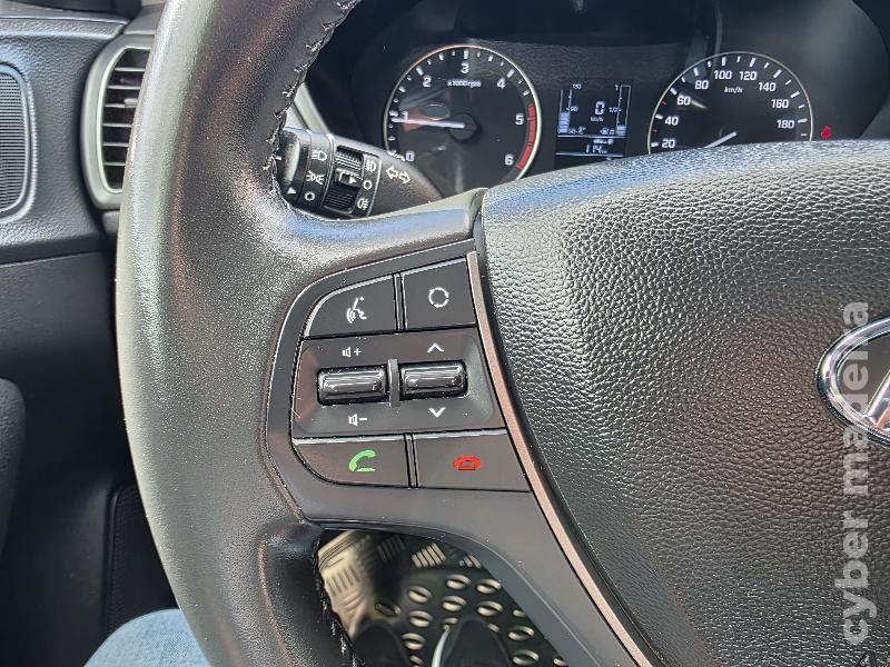 HYUNDAI I20 1.1 CRDI COMFORT Gasóleo